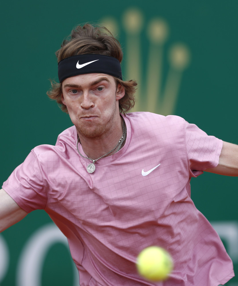 法国中场新 法国中场新